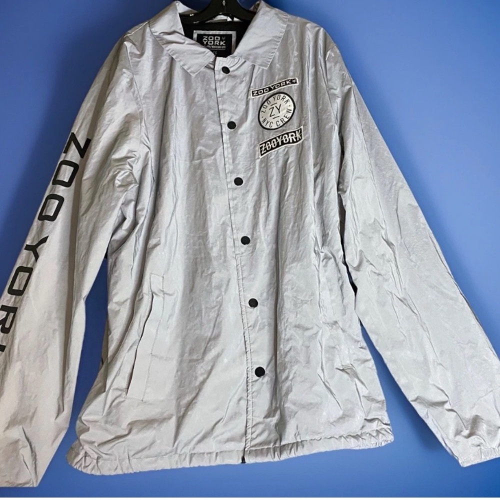 Zoo York Full Zip Jacket Skateboards NYC L Silver w Patches Vintage‎ Streetwear